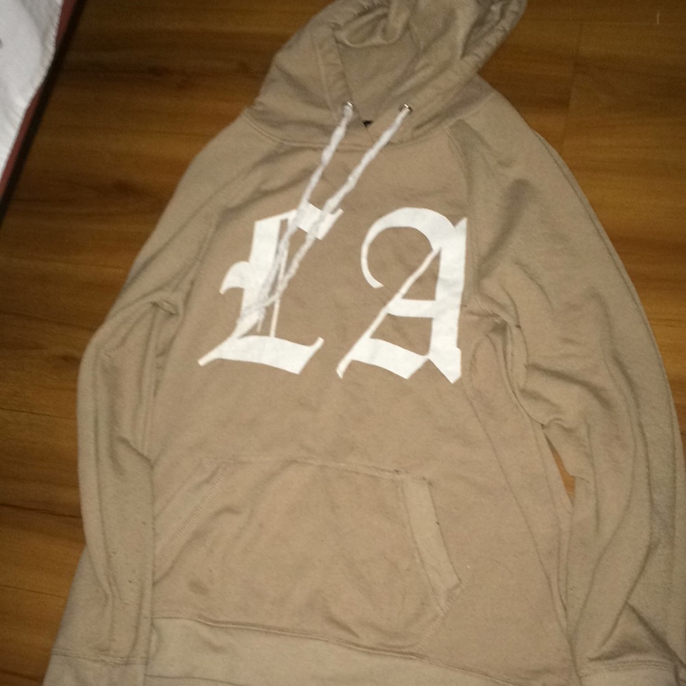 La hoodie with pockets